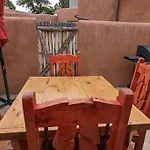 Enchanted Casita With Private Outdoor Hot Tub And Patio, Near Plaza, Sleeps 4 With Free Parking Apartamento Santa Fe