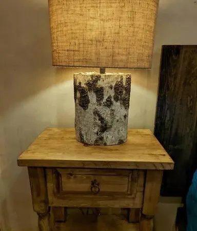 Oasis: Cozy Retreat With Hot Tub Near Town Square Apartment *