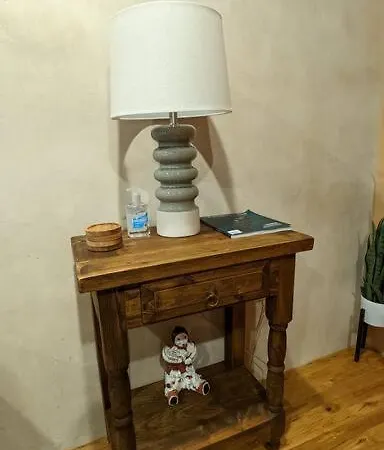 Apartment Oasis: Cozy Retreat With Hot Tub Near Town Square *